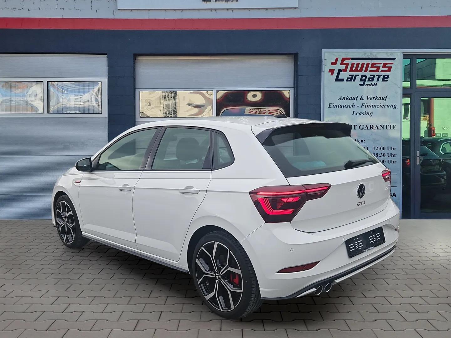 VW Polo 2.0 TSI GTI DSG mit Leder/Alcantara & Rückfahrkamera + 18" Alufelgen-image-5