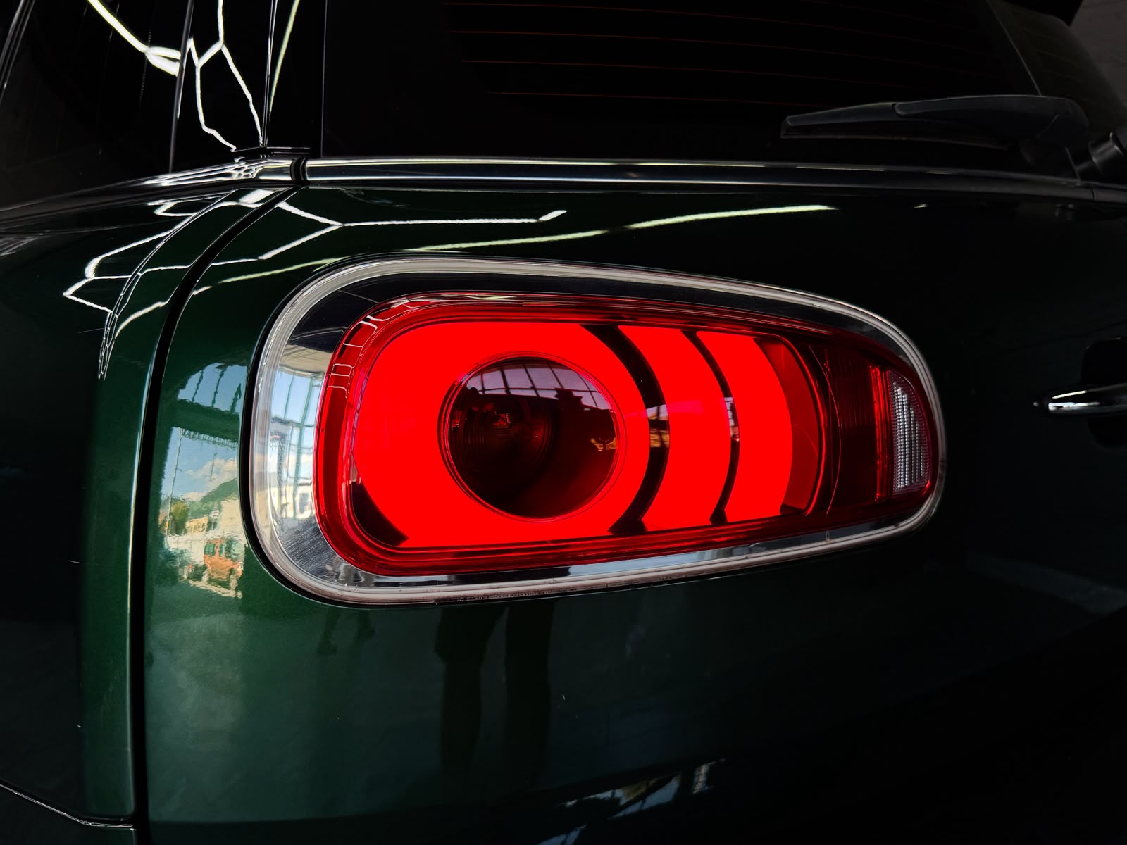 MINI Clubman Cooper D Steptronic *British Racing Green*-image-6