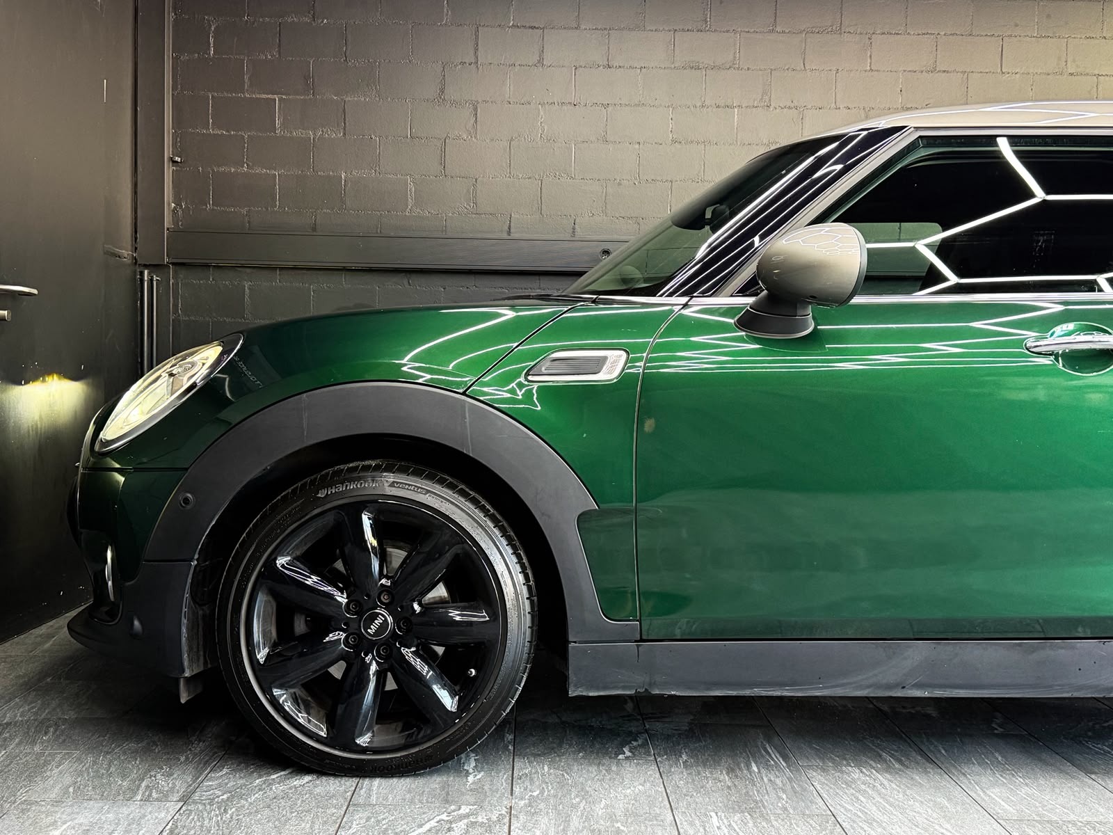 MINI Clubman Cooper D Steptronic *British Racing Green*-image-7