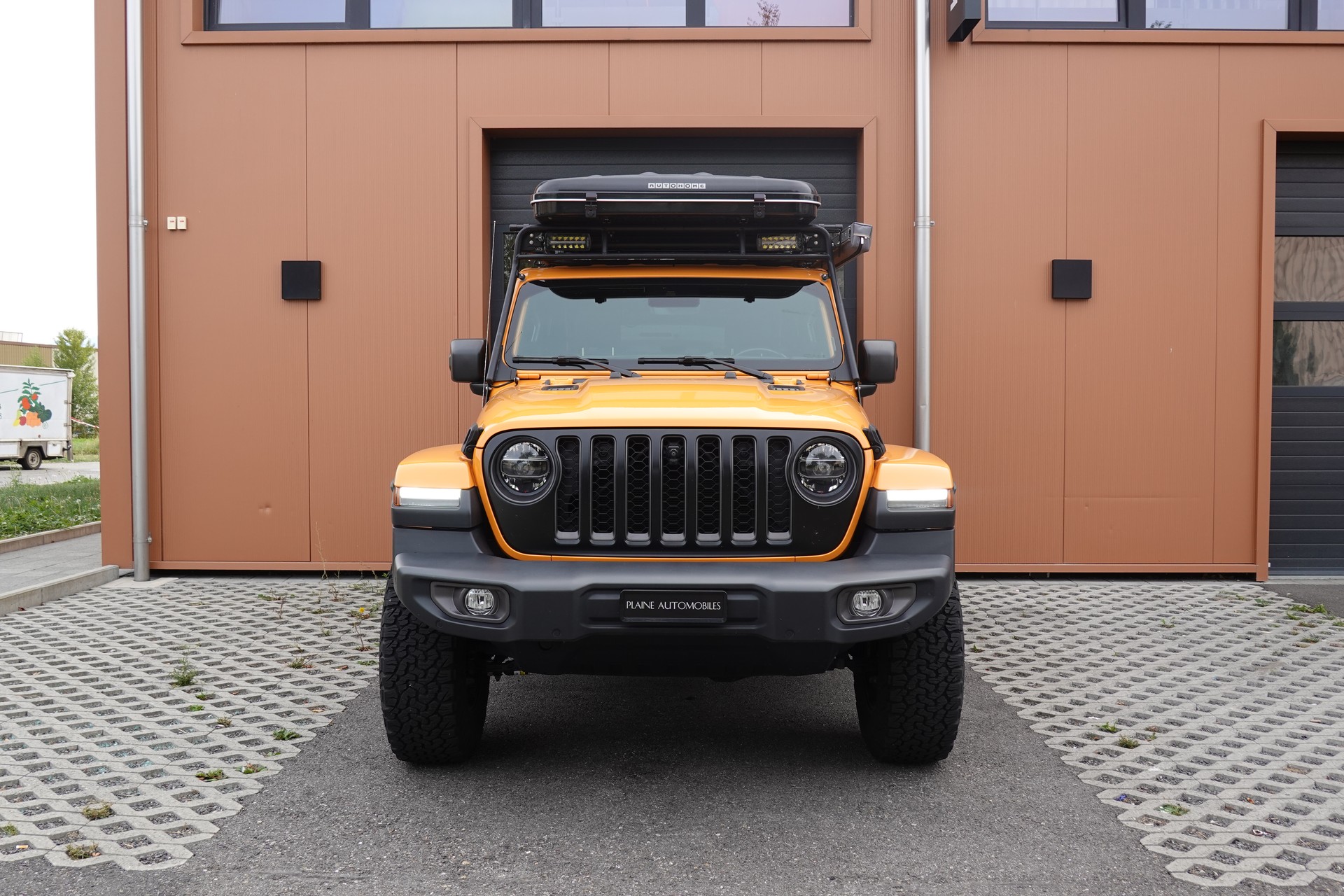 JEEP Wrangler 2.0 Sahara "CH Auto * Camera * Sièges chauffant * Capteur avant/arrière * Intérieur Cuir * Full prépare camping *"-showroom-element-1
