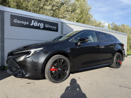 TOYOTA Corolla TS 1.8 HSD Swiss