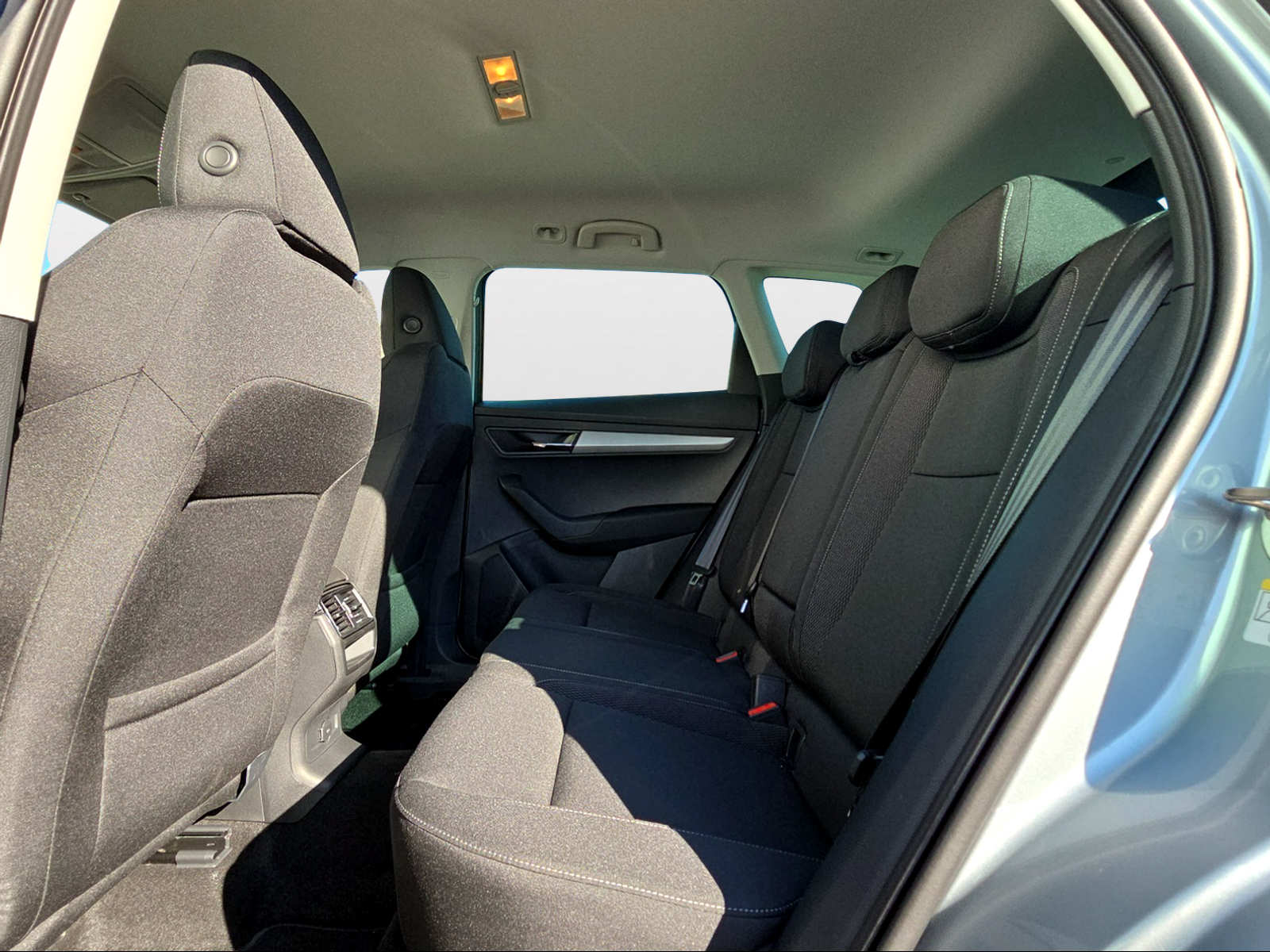 SKODA Karoq 2.0 TDI CR Selection 4x4 DSG-image-10
