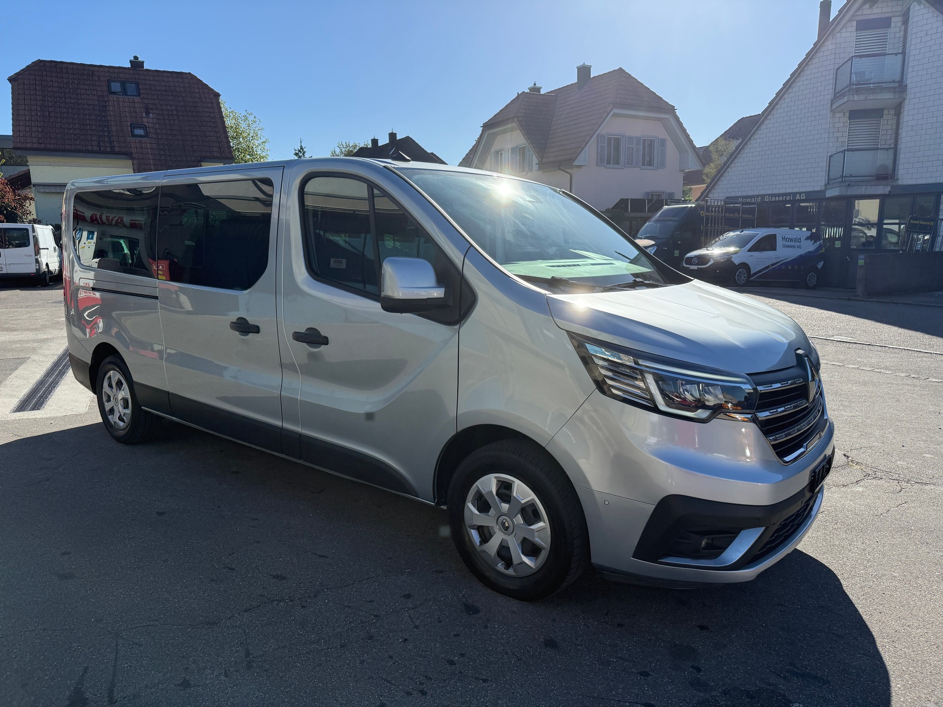 RENAULT Trafic Blue dCi 170 Passenger Techno EDC
