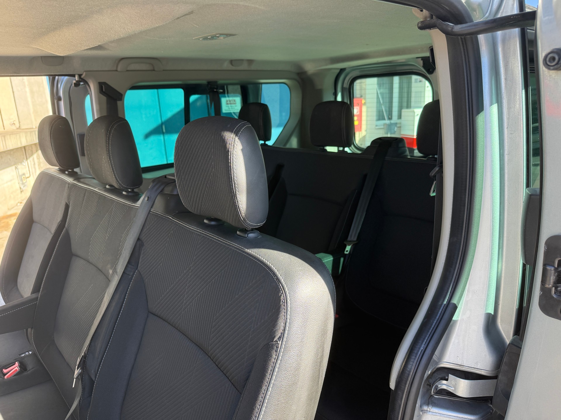 RENAULT Trafic Blue dCi 170 Passenger Techno EDC-image-9