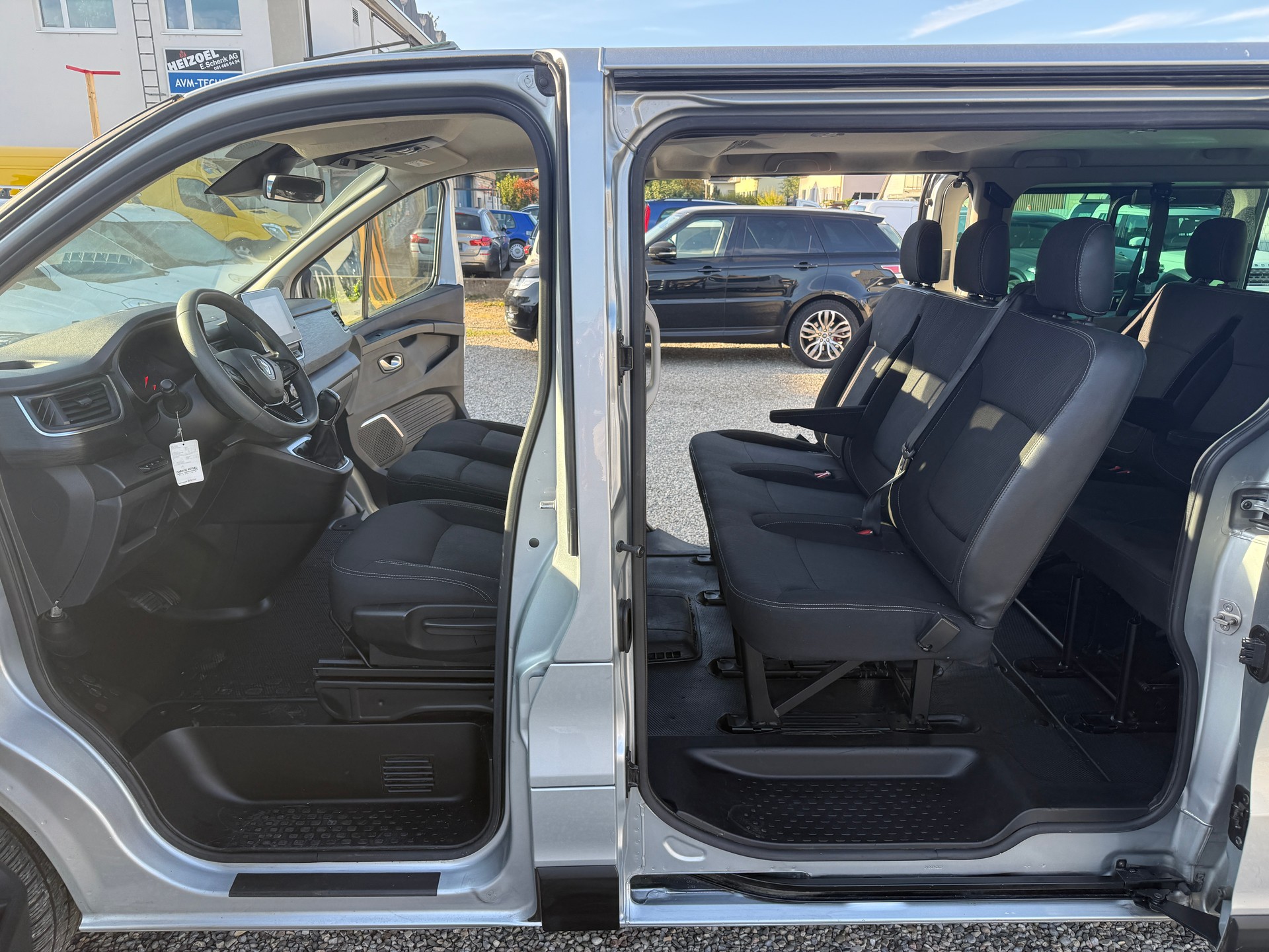 RENAULT Trafic Blue dCi 170 Passenger Techno EDC-image-7