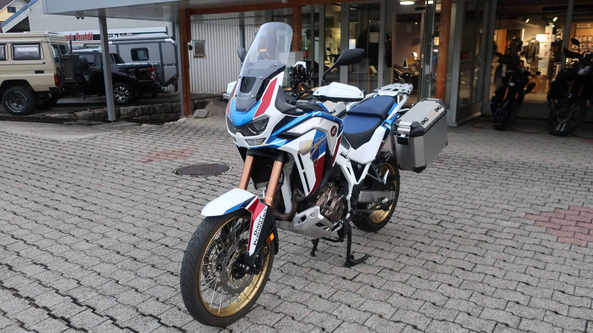 HONDA CRF 1100 DCT Africa Twin Adventure-image-1