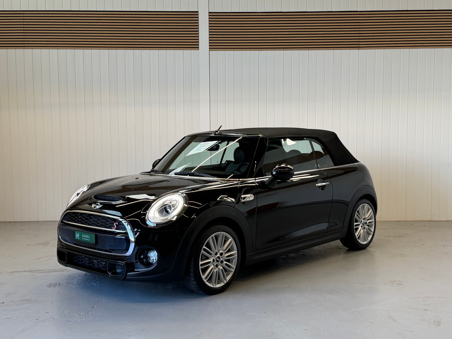 MINI Cooper S Cabriolet Steptronic frisch ab MFK & Service-showroom-element-1