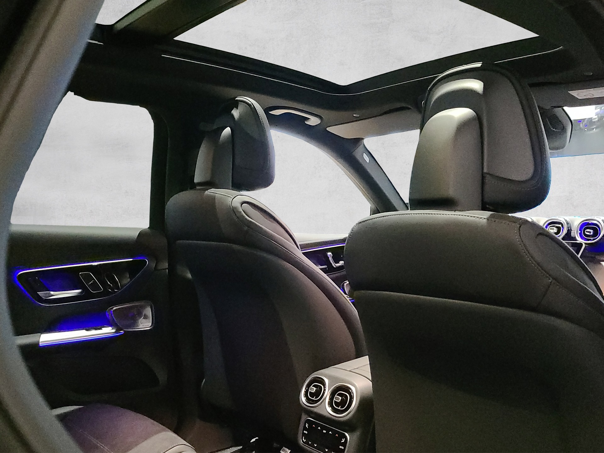 MERCEDES-BENZ GLC 220 d AMG Line 4M X254-image-13
