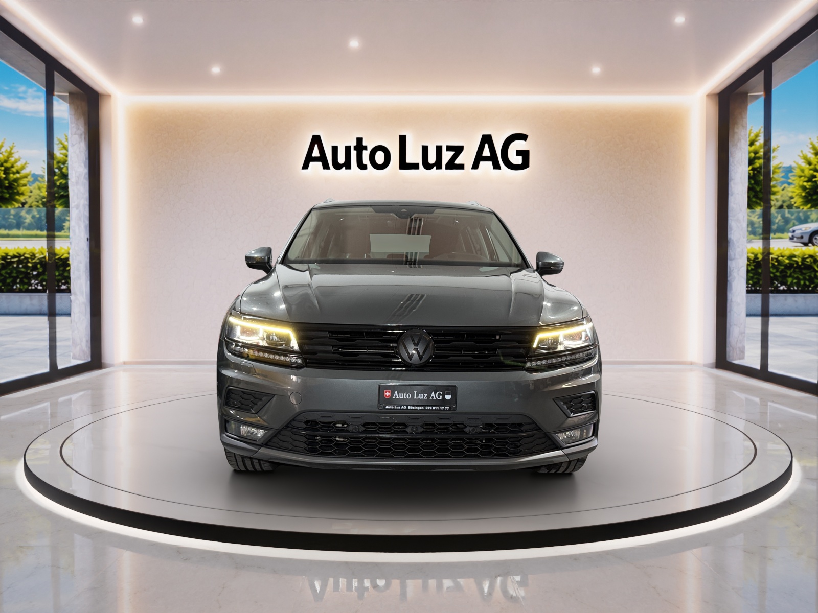 VW Tiguan 2.0TSI Highline 4Motion DSG-showroom-element-1