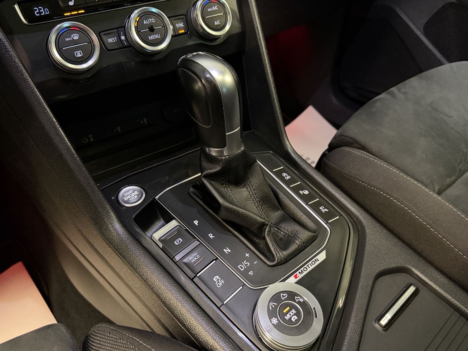 VW Tiguan 2.0TSI Highline 4Motion DSG-image-12