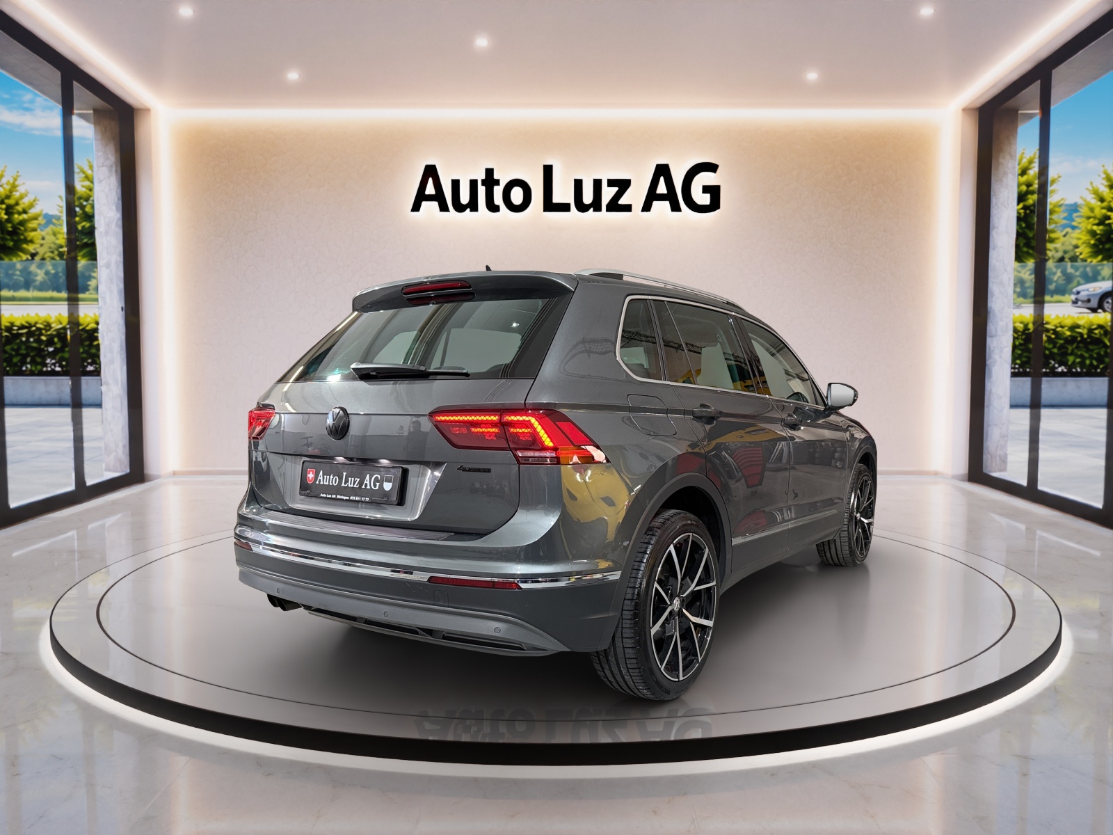 VW Tiguan 2.0TSI Highline 4Motion DSG-image-5