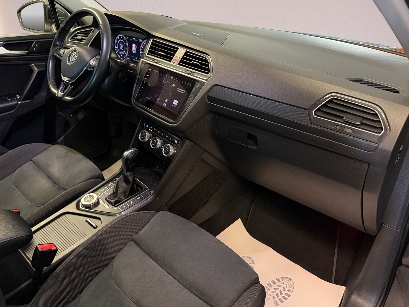 VW Tiguan 2.0TSI Highline 4Motion DSG-image-15