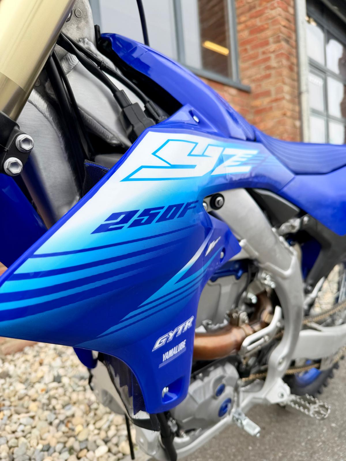 YAMAHA YZ250F 2027-image-10