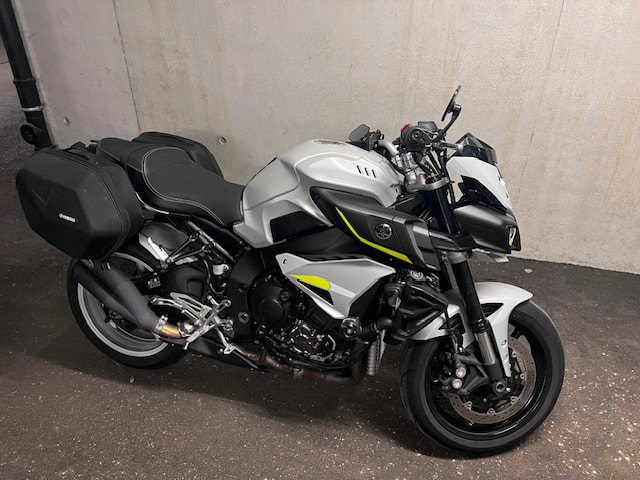 YAMAHA MT-10 ABS-image-3