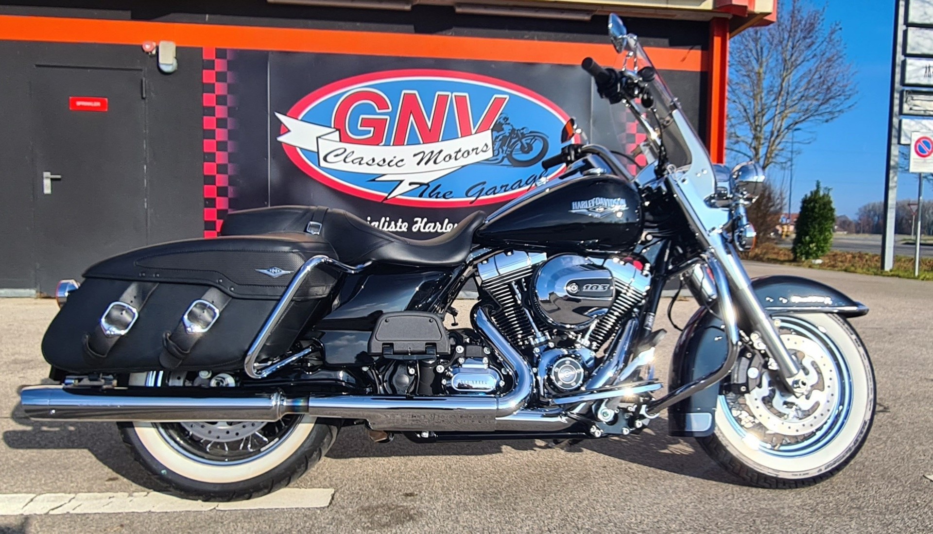 HARLEY-DAVIDSON FLHRC Road King Classic 103 ABS-image-0