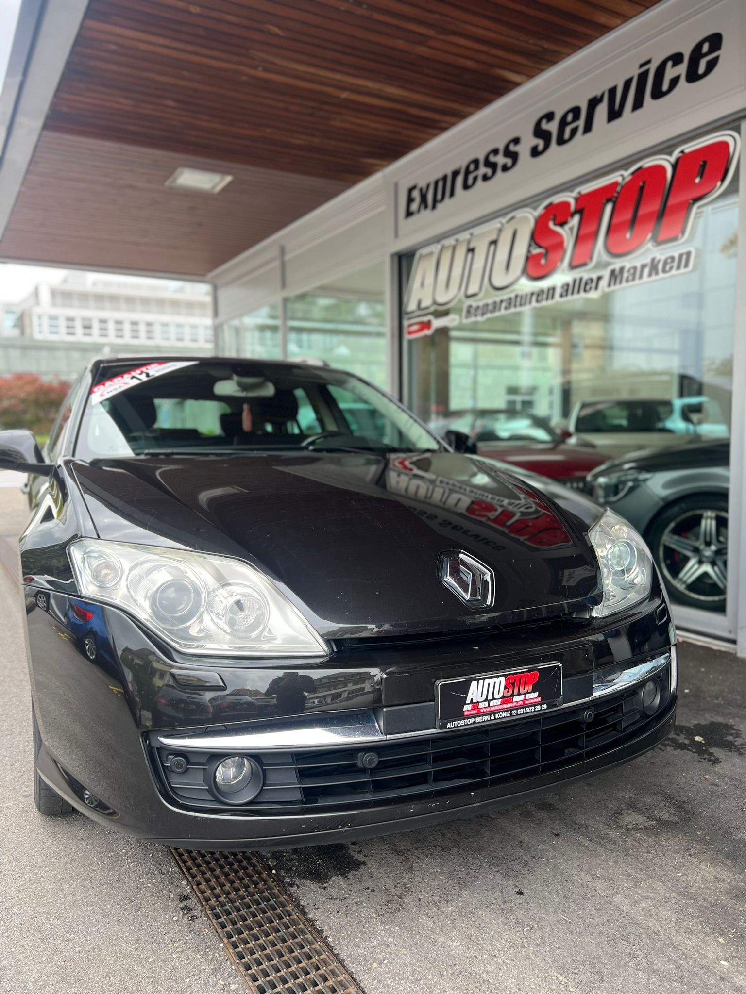 RENAULT Laguna Grandtour 2.0 16V T Dynamique Automatic-showroom-element-1
