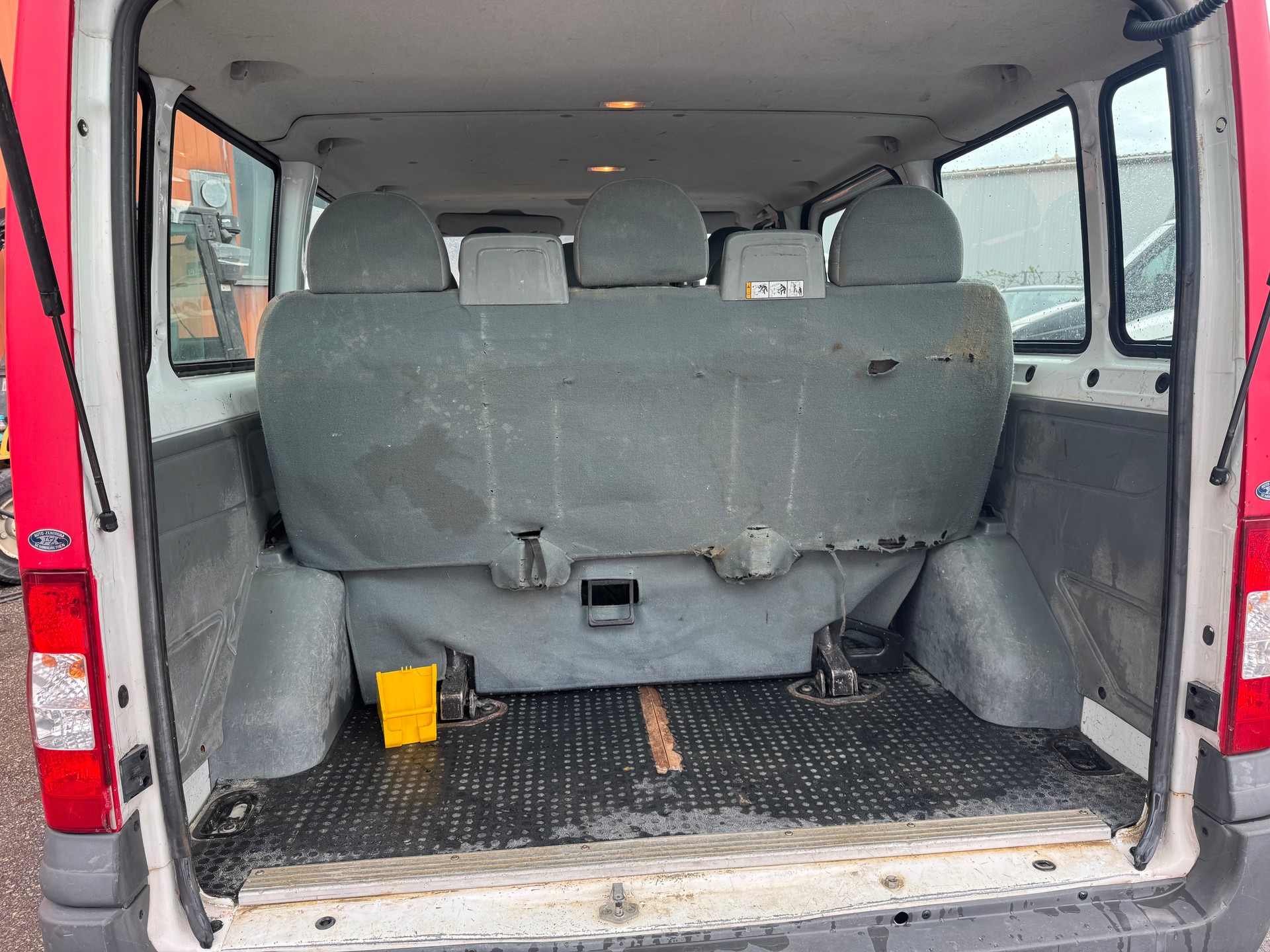 FORD Transit 2.2 TDCi 300 S Trend-image-5