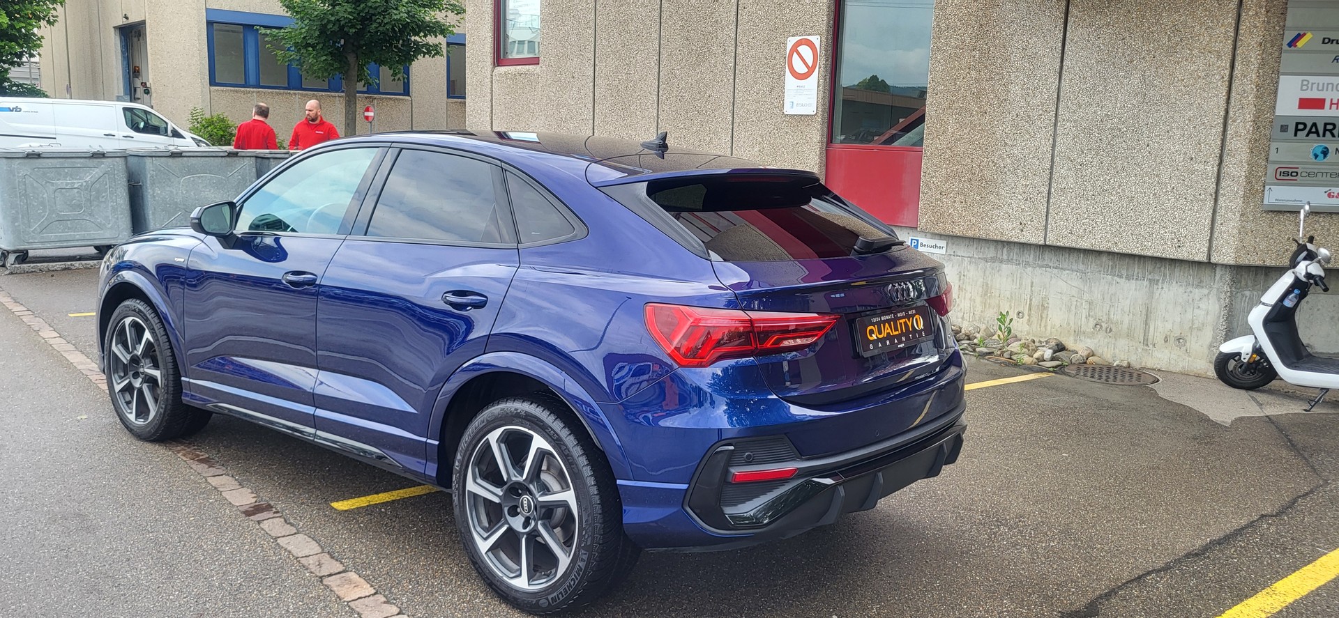 AUDI Q3 Sportback 35 TDI S line quattro S-tronic-image-9