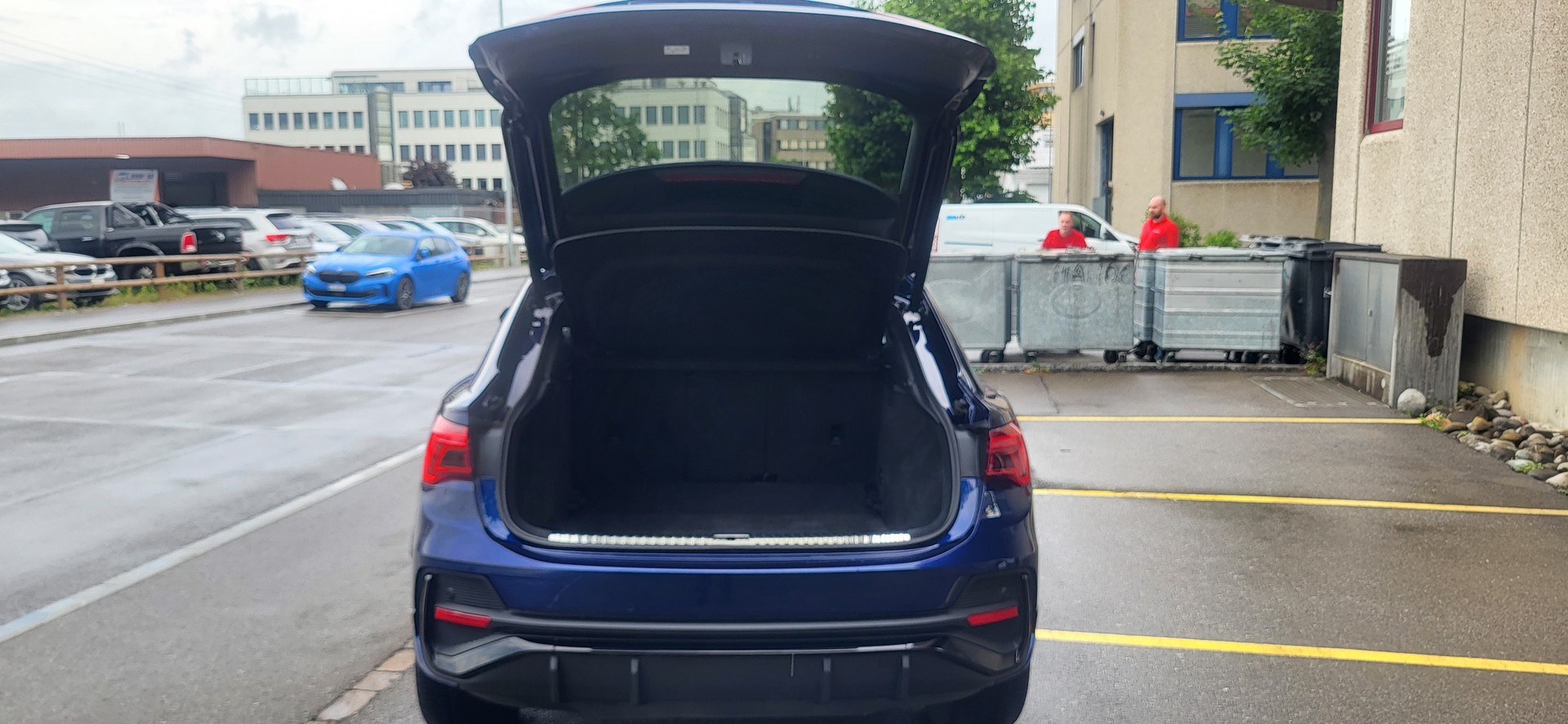 AUDI Q3 Sportback 35 TDI S line quattro S-tronic-image-15