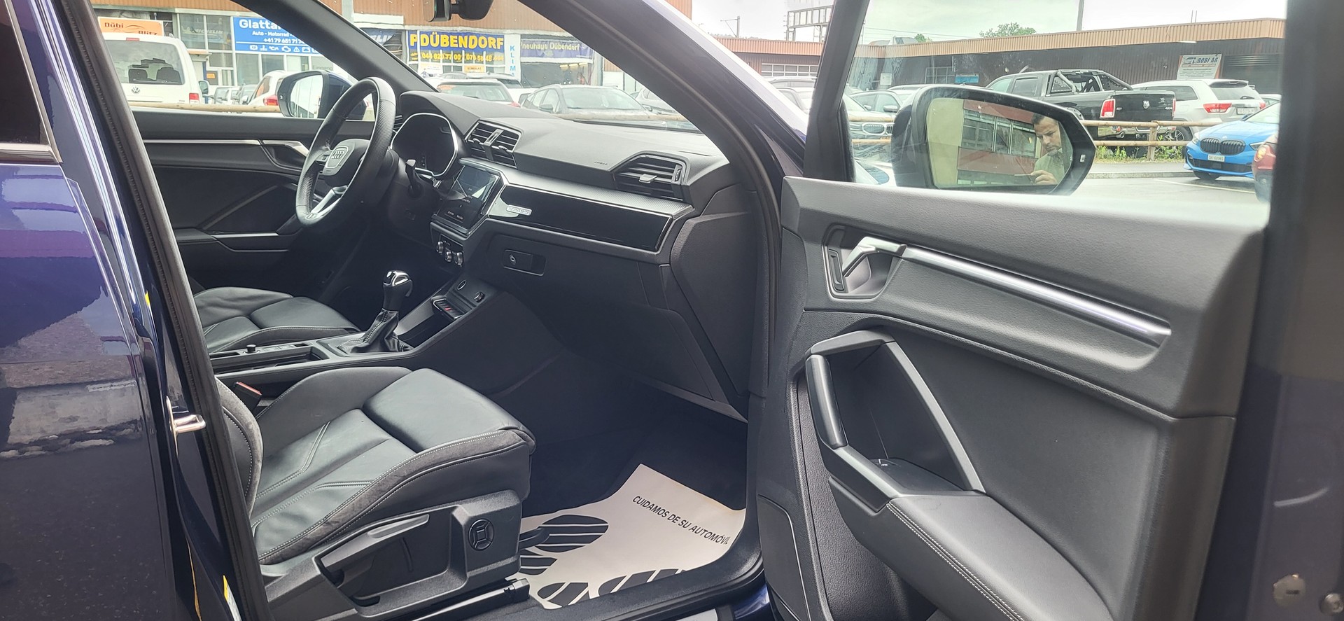 AUDI Q3 Sportback 35 TDI S line quattro S-tronic-image-11