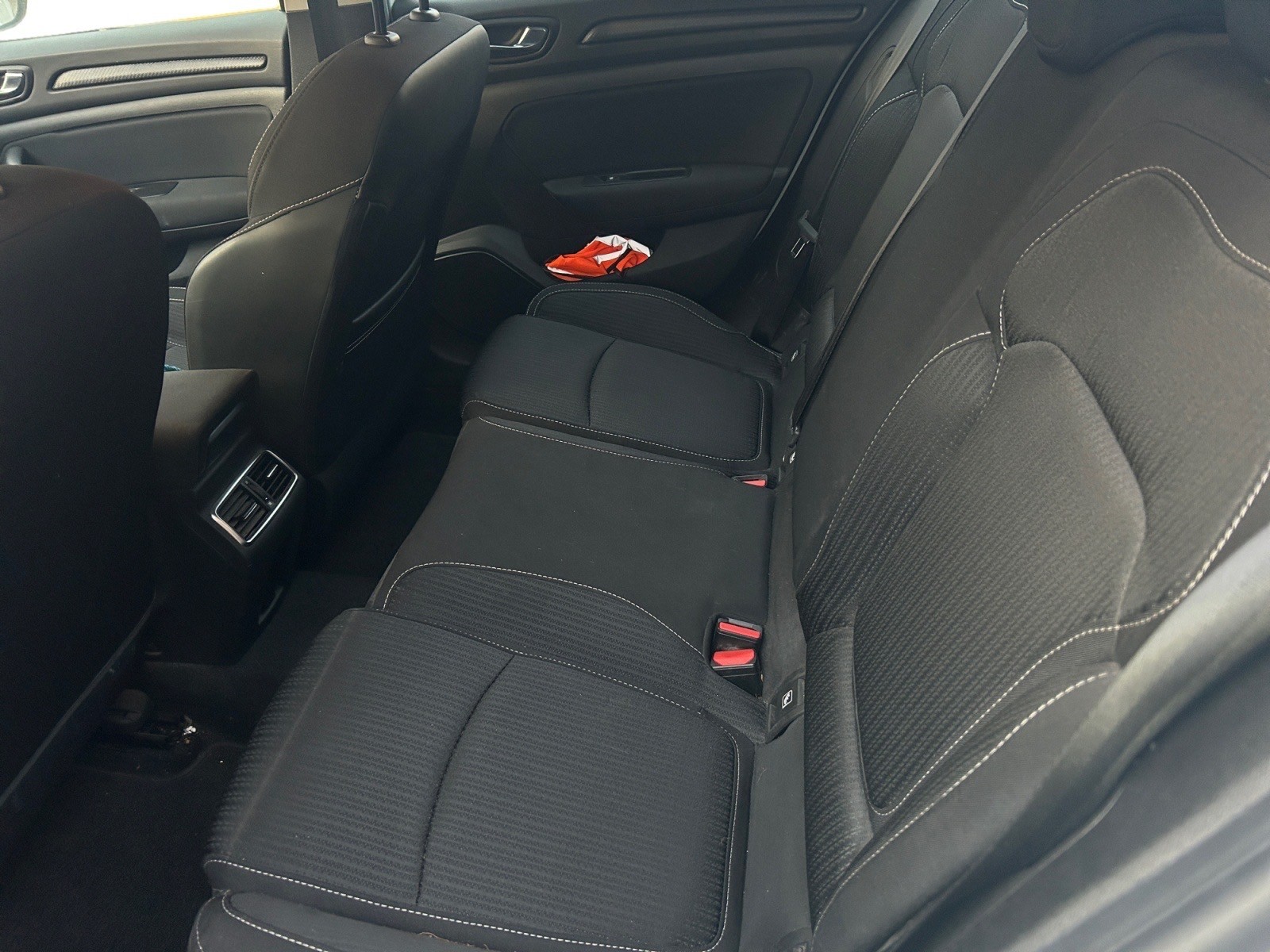 RENAULT Mégane Grandtour 1.5 dCi Business EDC-image-8