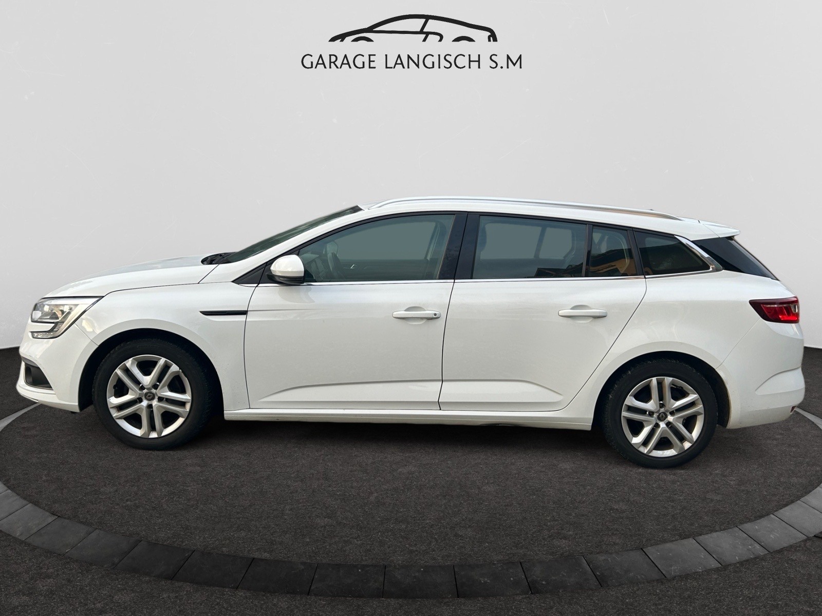 RENAULT Mégane Grandtour 1.5 dCi Business EDC-image-1