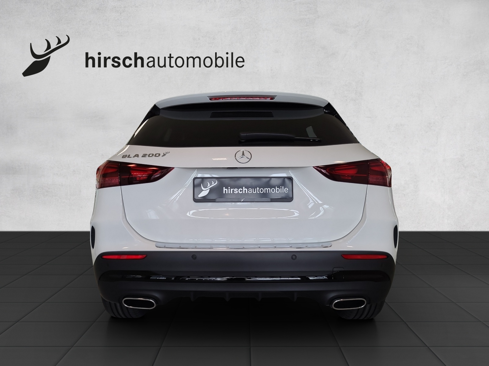 MERCEDES-BENZ GLA 200 Night Star 7G-DCT-showroom-element-2