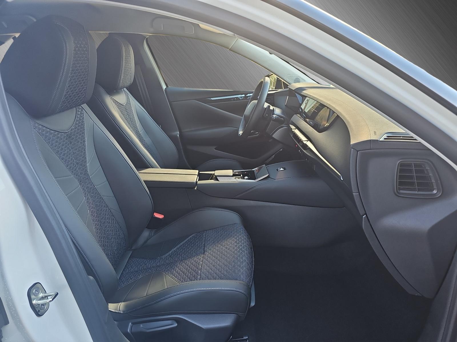 DS AUTOMOBILES No4 1.2 Hybrid Pallas-image-14