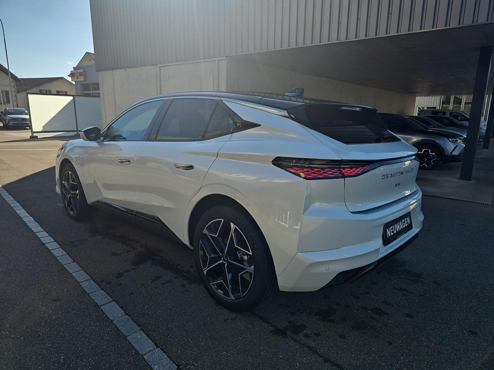 DS AUTOMOBILES No4 1.2 Hybrid Pallas-image-30