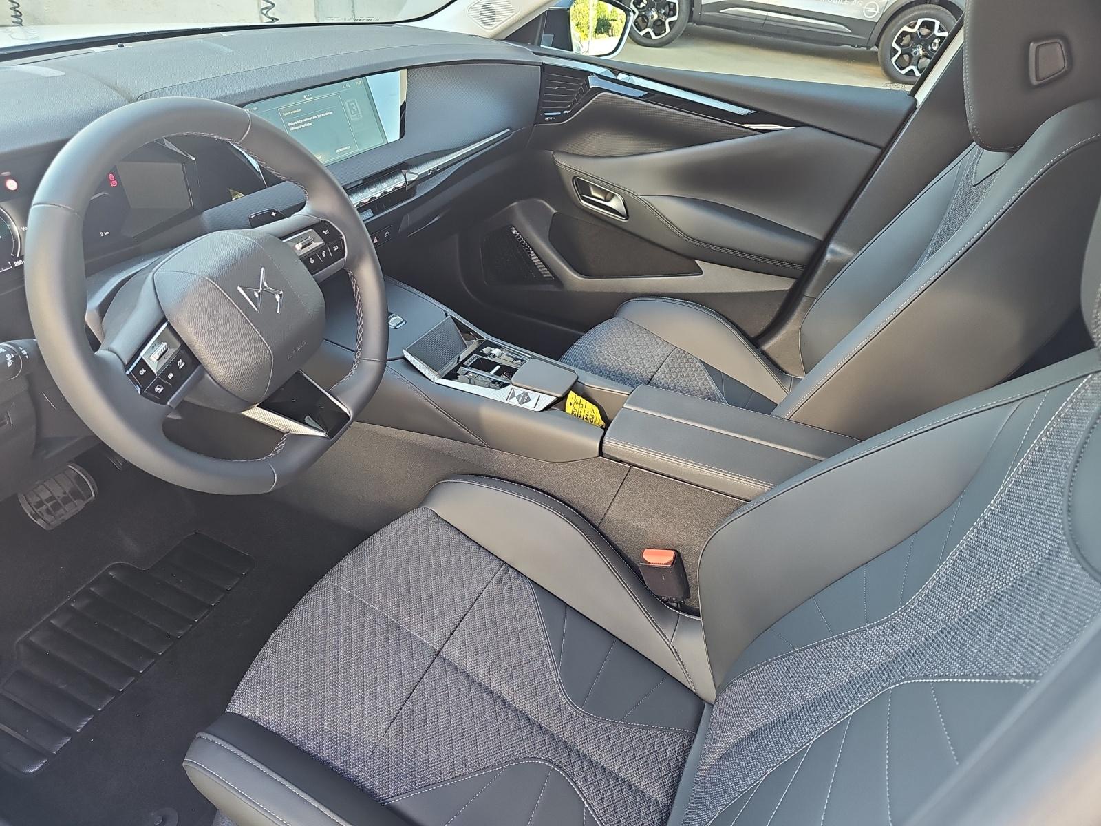 DS AUTOMOBILES No4 1.2 Hybrid Pallas-image-15