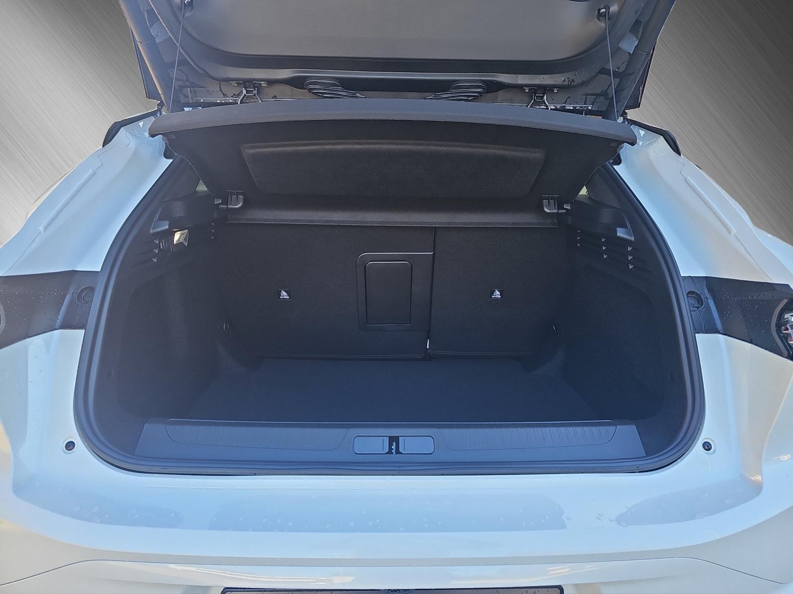 DS AUTOMOBILES No4 1.2 Hybrid Pallas-image-10