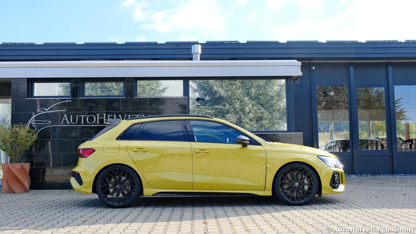 AUDI RS3 Sportback 2.5 TSI quattro S-tronic-showroom-element-3