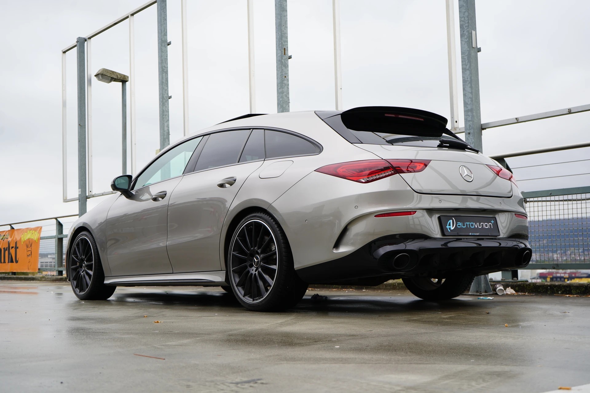 MERCEDES-BENZ CLA SHOOTING BRAKE 35 AMG NIGHT 4MATIC 7G-DCT l 306 PS-image-9