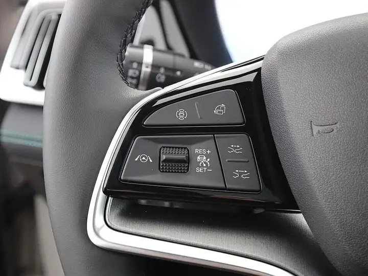 BYD Seal U DM-i "Design" AWD-image-16