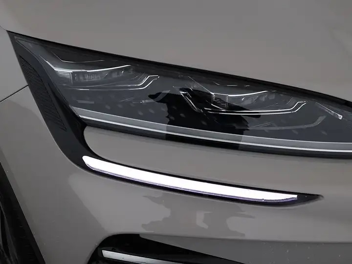 BYD Seal U DM-i "Design" AWD-image-13