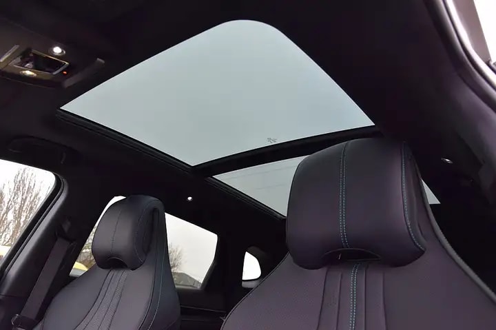 BYD Seal U DM-i "Design" AWD-showroom-element-3