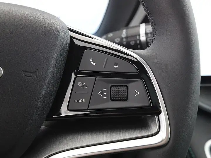 BYD Seal U DM-i "Design" AWD-image-15