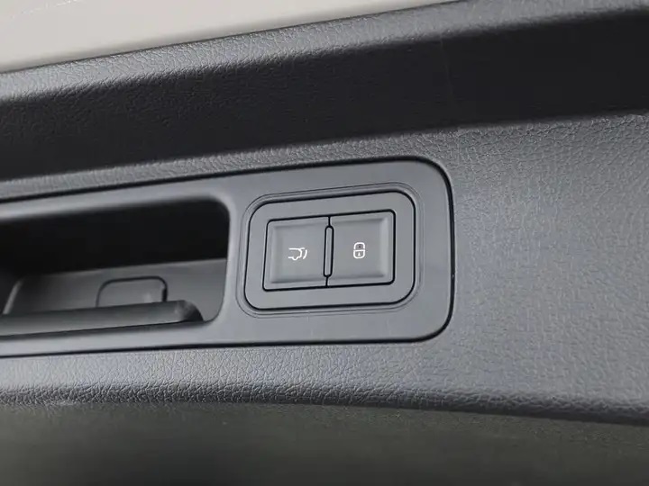 BYD Seal U DM-i "Design" AWD-image-17