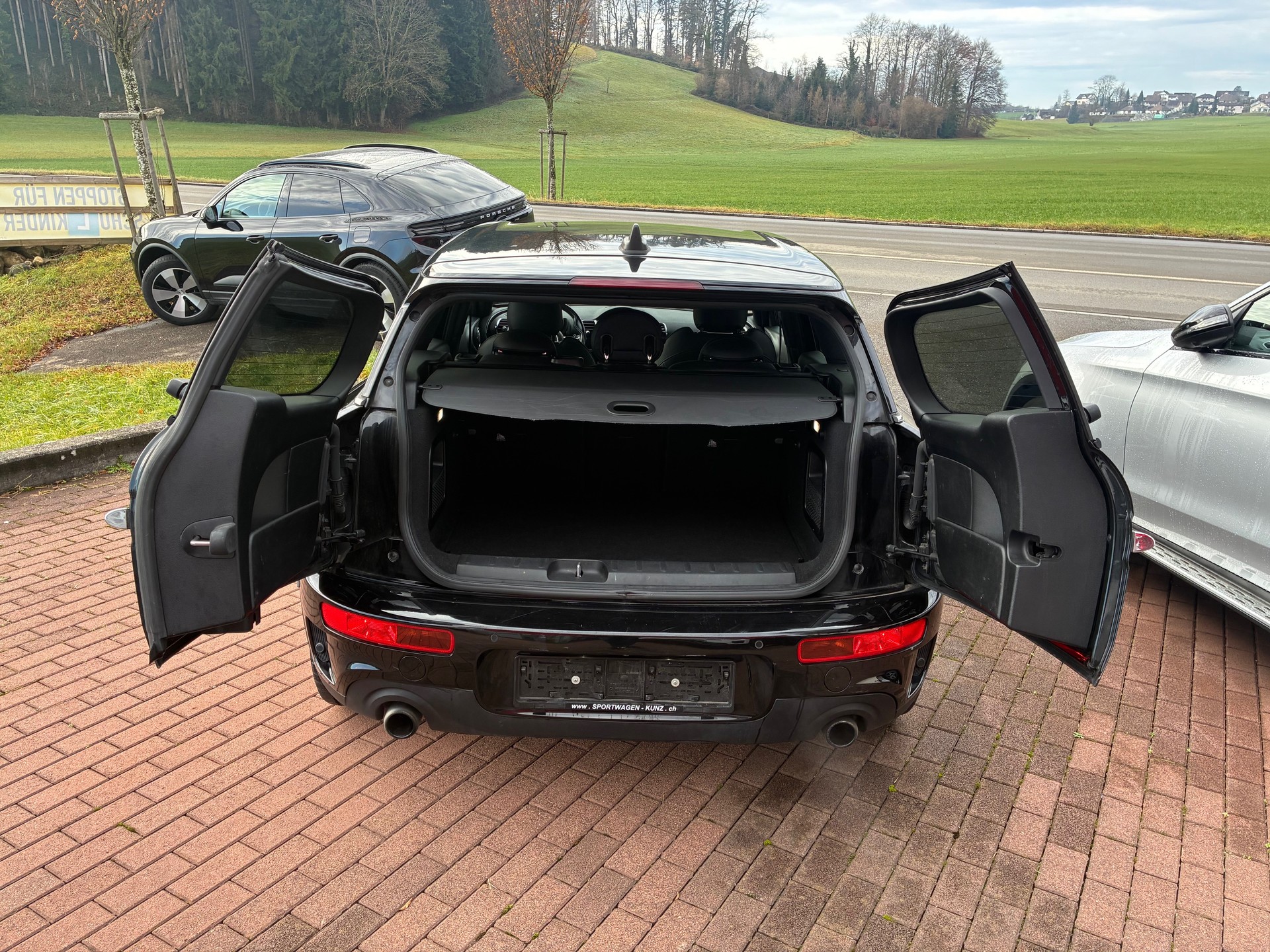 MINI Clubman Cooper S ALL4 Steptronic-image-5