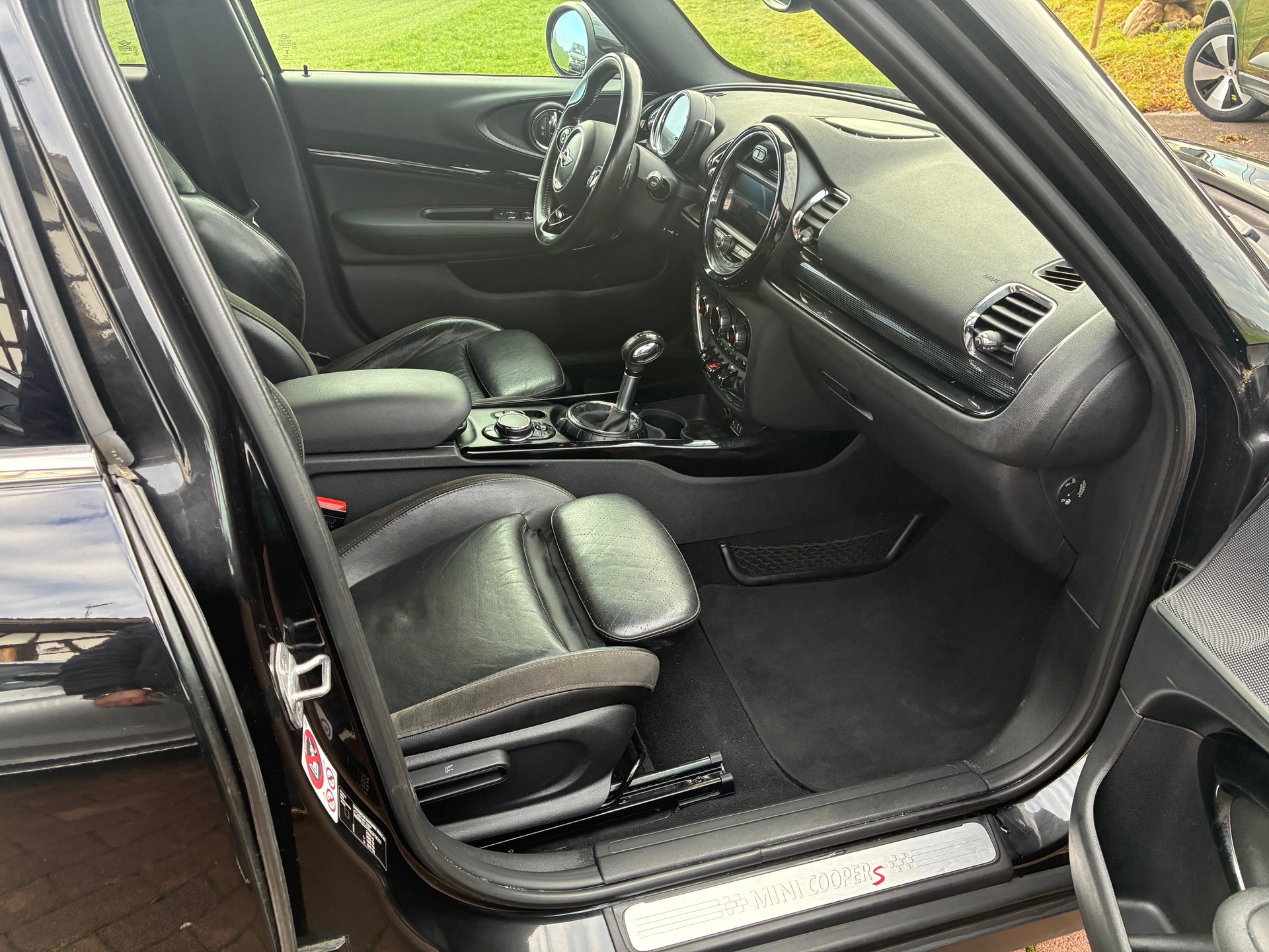 MINI Clubman Cooper S ALL4 Steptronic-image-7