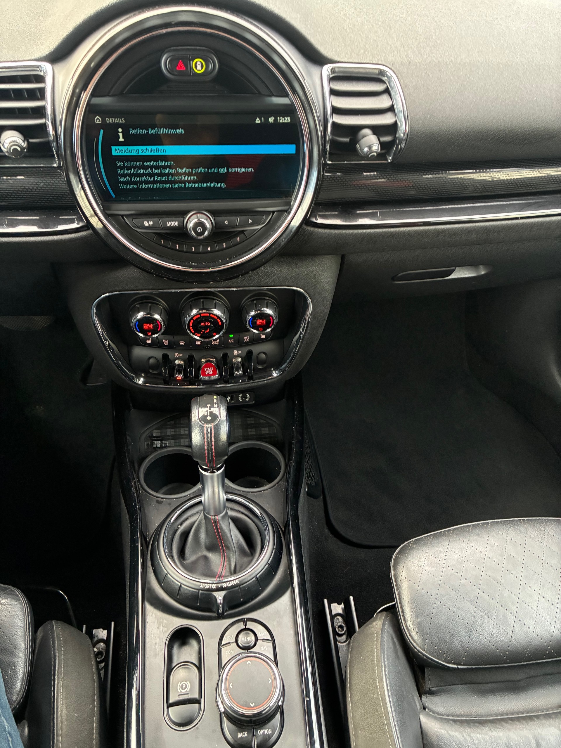 MINI Clubman Cooper S ALL4 Steptronic-image-9