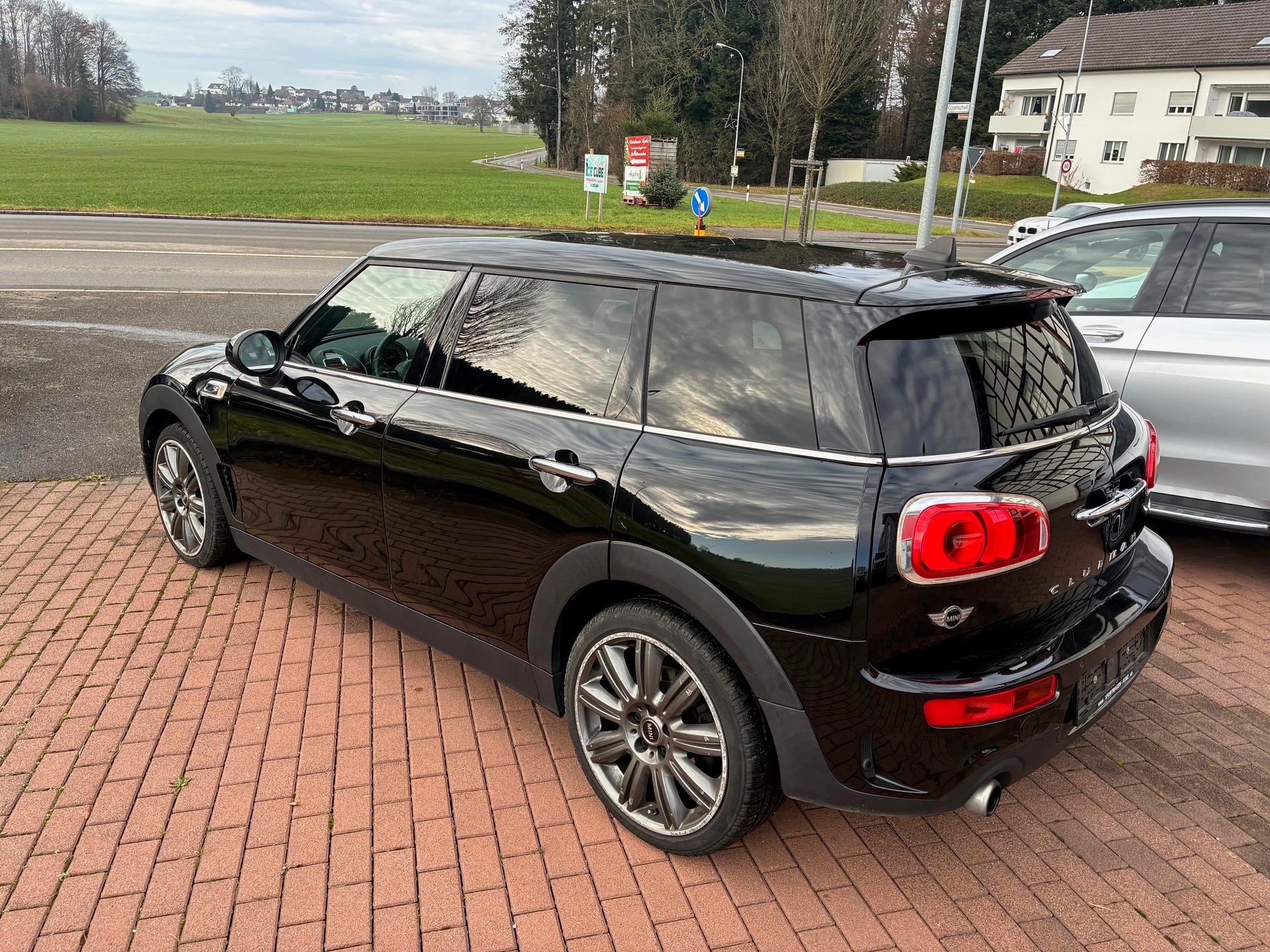 MINI Clubman Cooper S ALL4 Steptronic-image-3