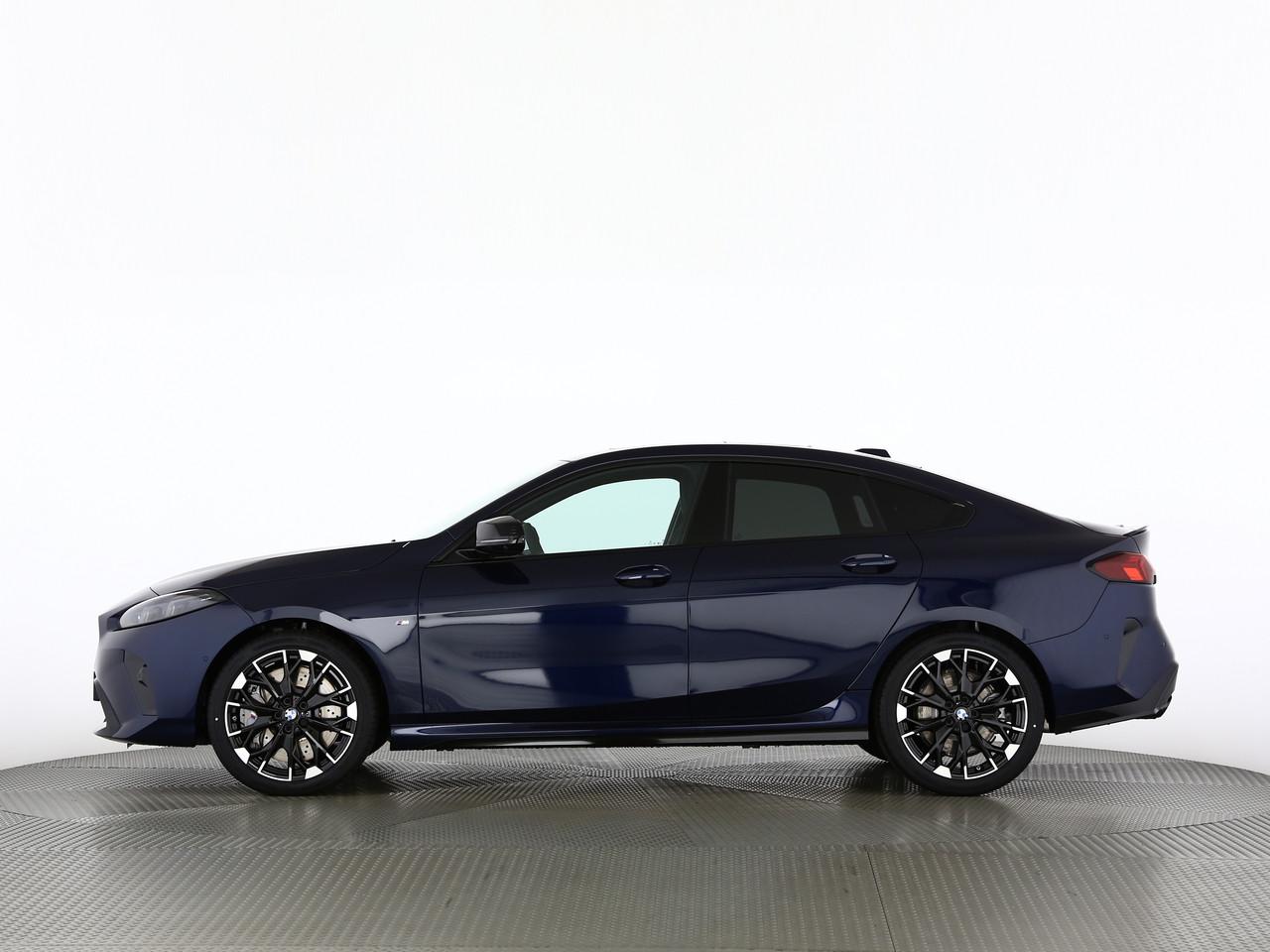 BMW M235i xDrive Gran Coupé-showroom-element-3