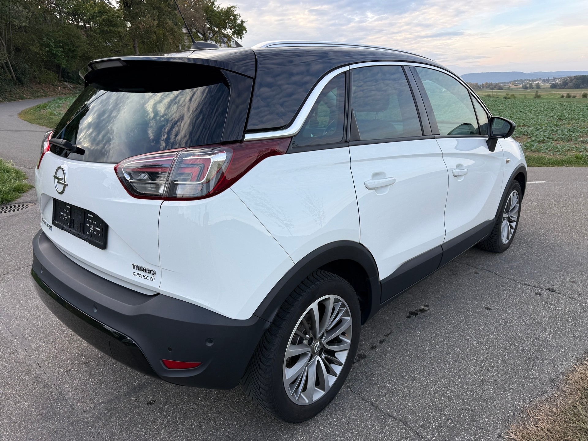 OPEL Crossland X 1.2i 120 Years Edition-image-3