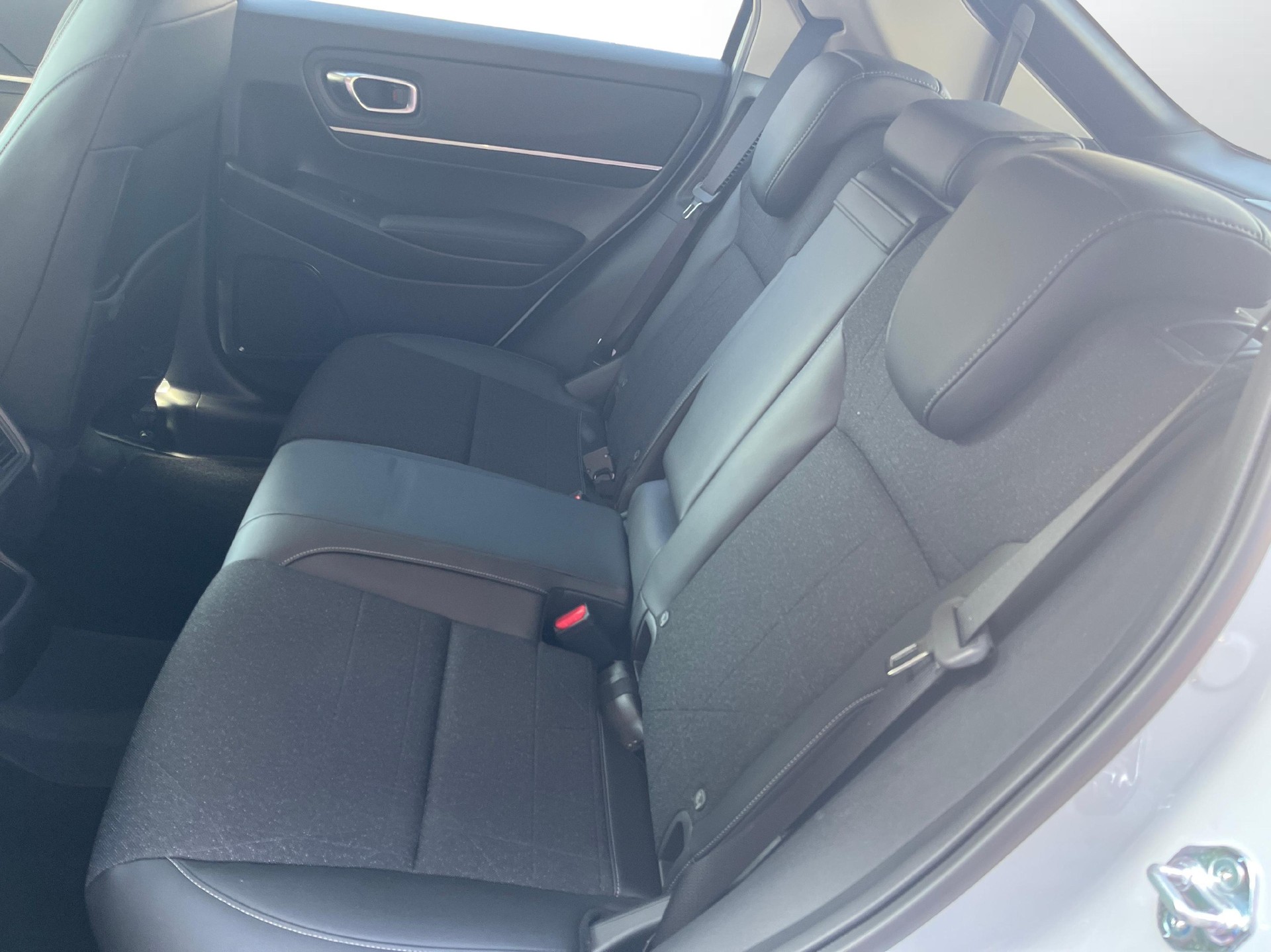 HONDA HR-V 1.5 i-MMD Advance Hybrid - mit Aktionsleasing 1.9% und 8 Jahren Garantie!-image-10