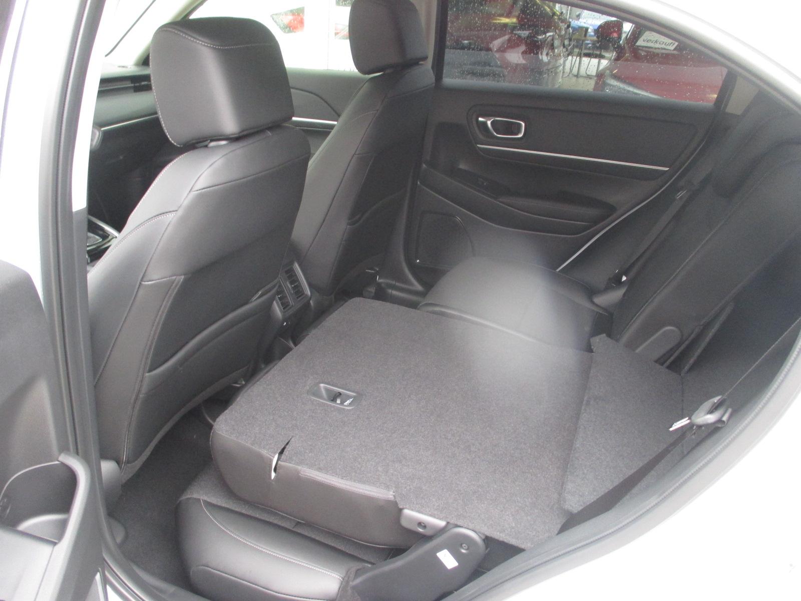HONDA HR-V 1.5 i-MMD Advance Hybrid - mit Aktionsleasing 1.9% und 8 Jahren Garantie!-image-26
