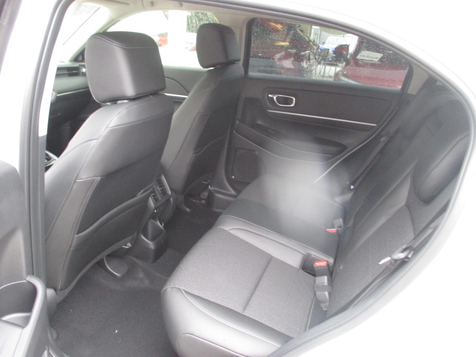 HONDA HR-V 1.5 i-MMD Advance Hybrid - mit Aktionsleasing 1.9% und 8 Jahren Garantie!-image-24
