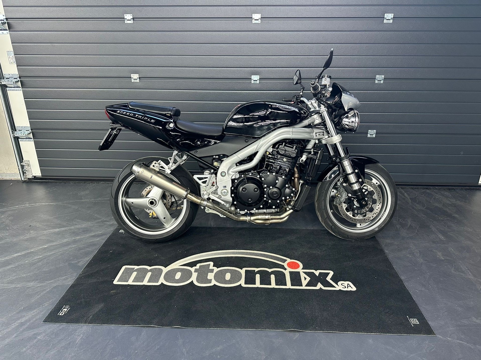 TRIUMPH Speed Triple 955i-image-2