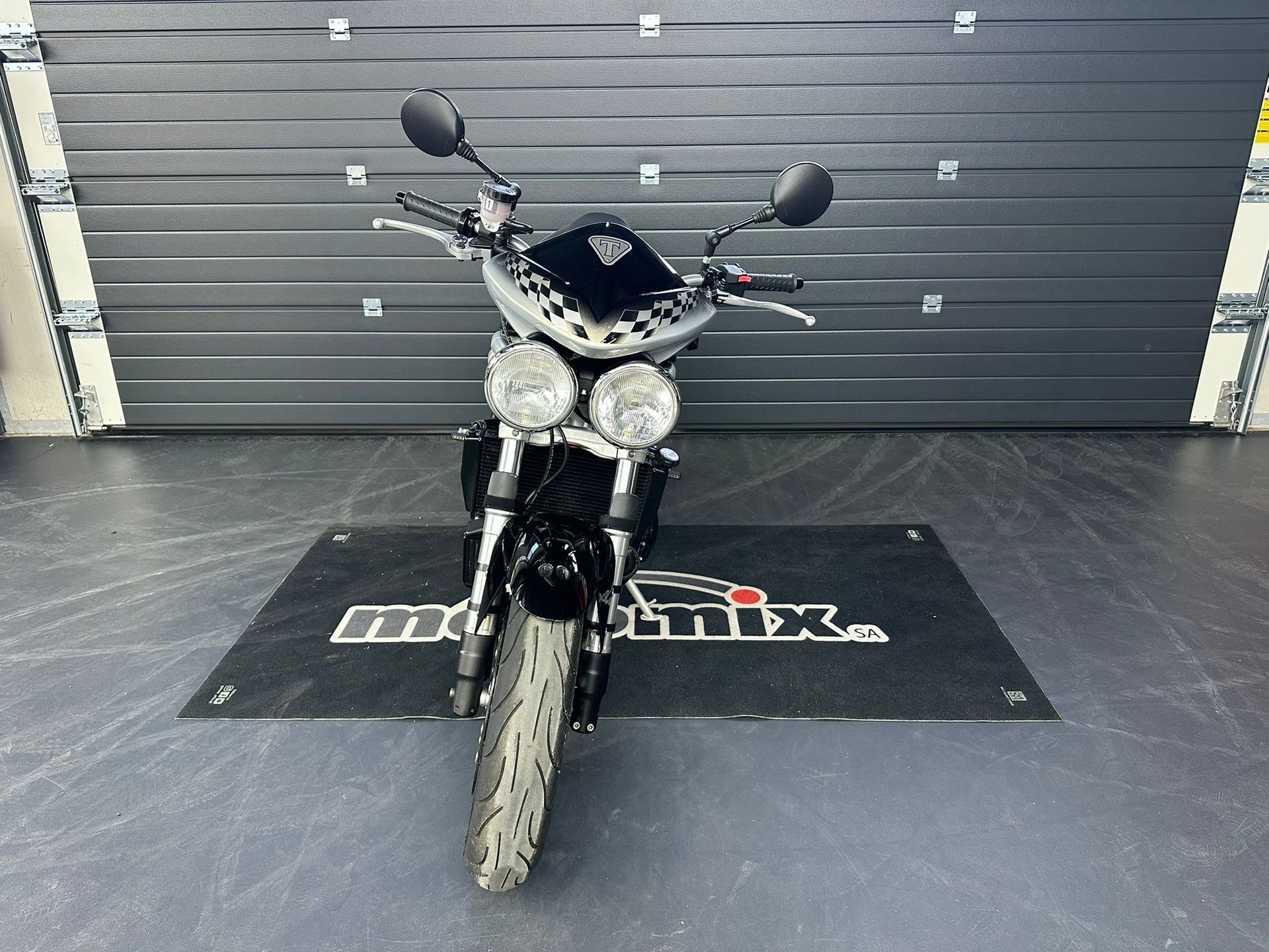 TRIUMPH Speed Triple 955i-image-1