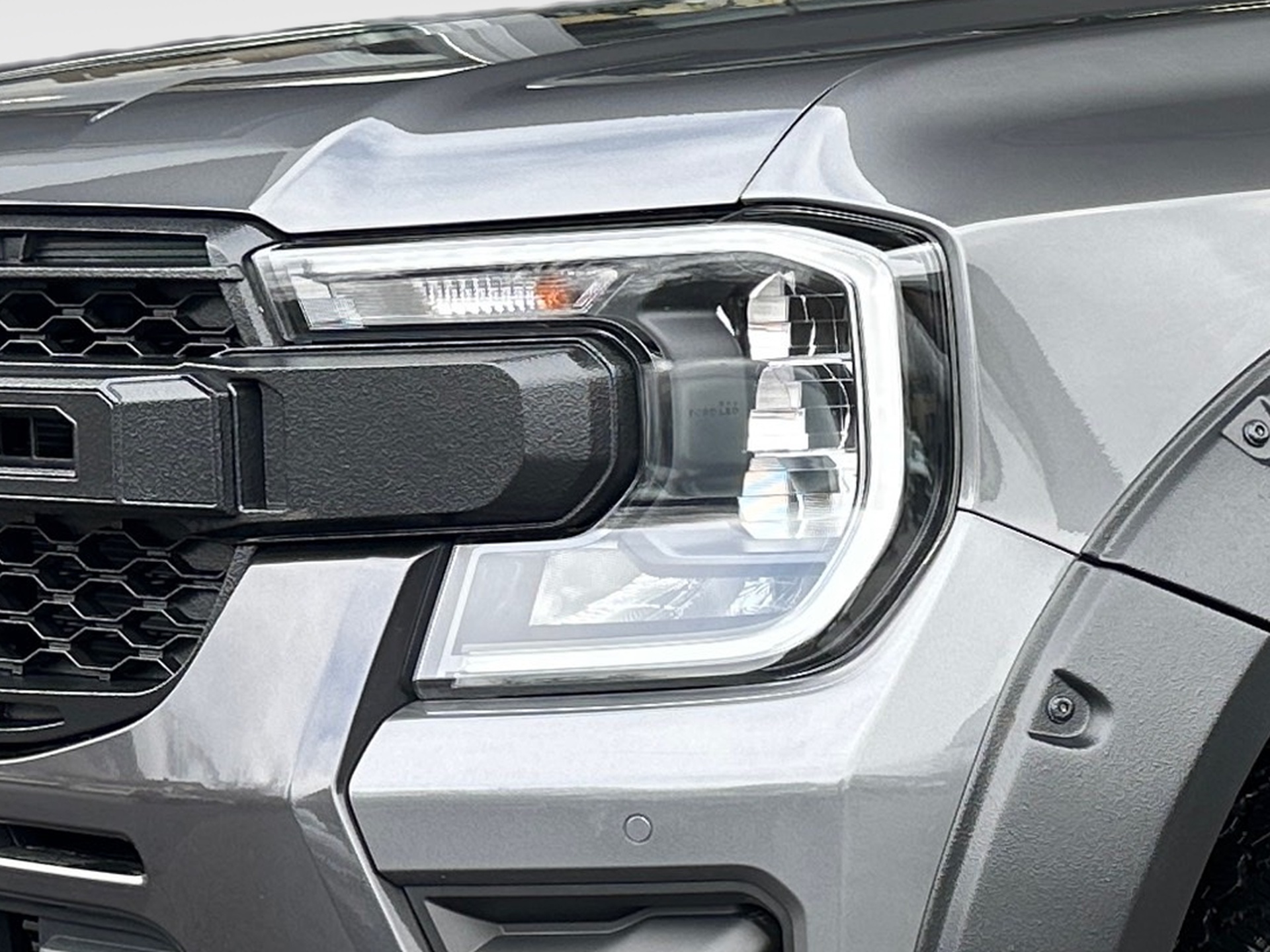FORD Ranger Wildtrak 3.0 Eco Blue e-4WD Automat-image-4